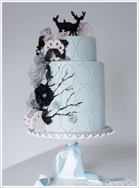 Elegant Winter Wedding Cake by Cake Opera