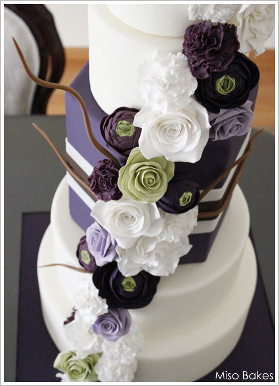 Elegant Sugar Flower Bridal Cake Elegant Sugar Flower Bridal Cake